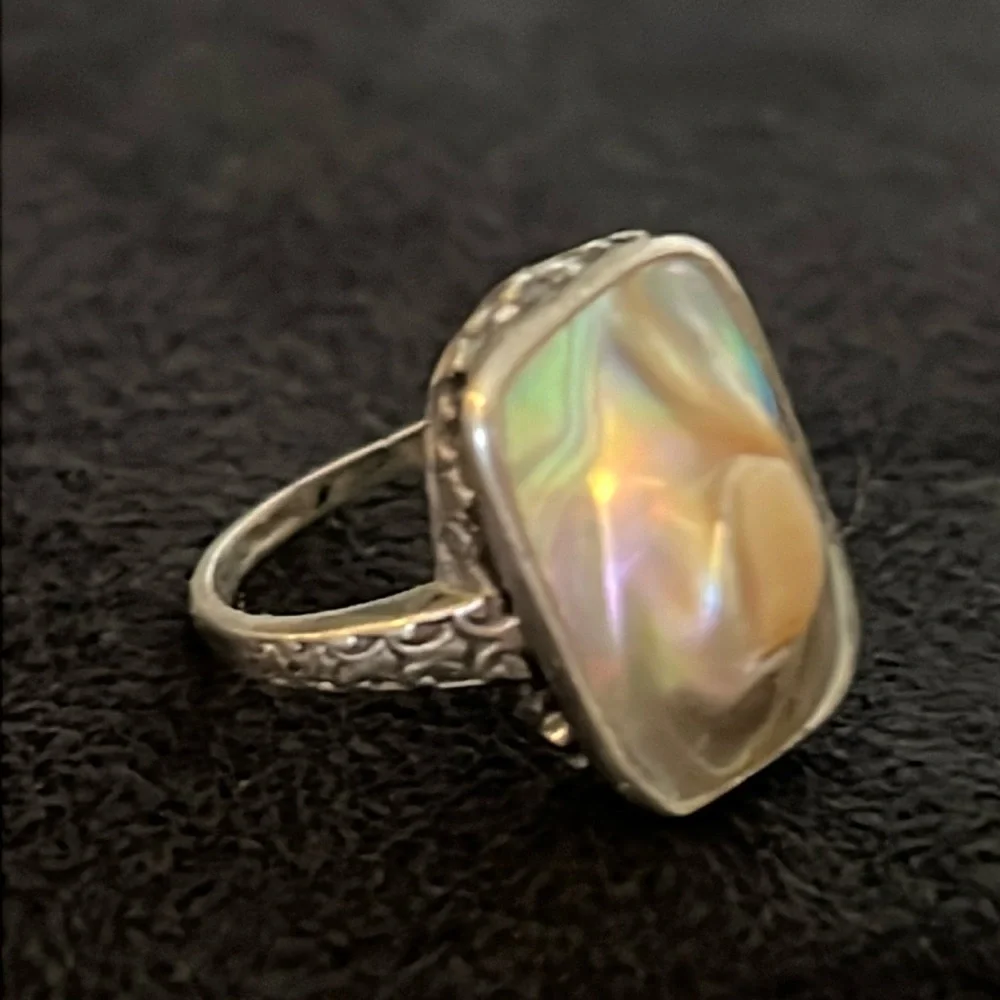 Antique stamped Sterling Silver handcrafted mother three of pearl ring size 6.75